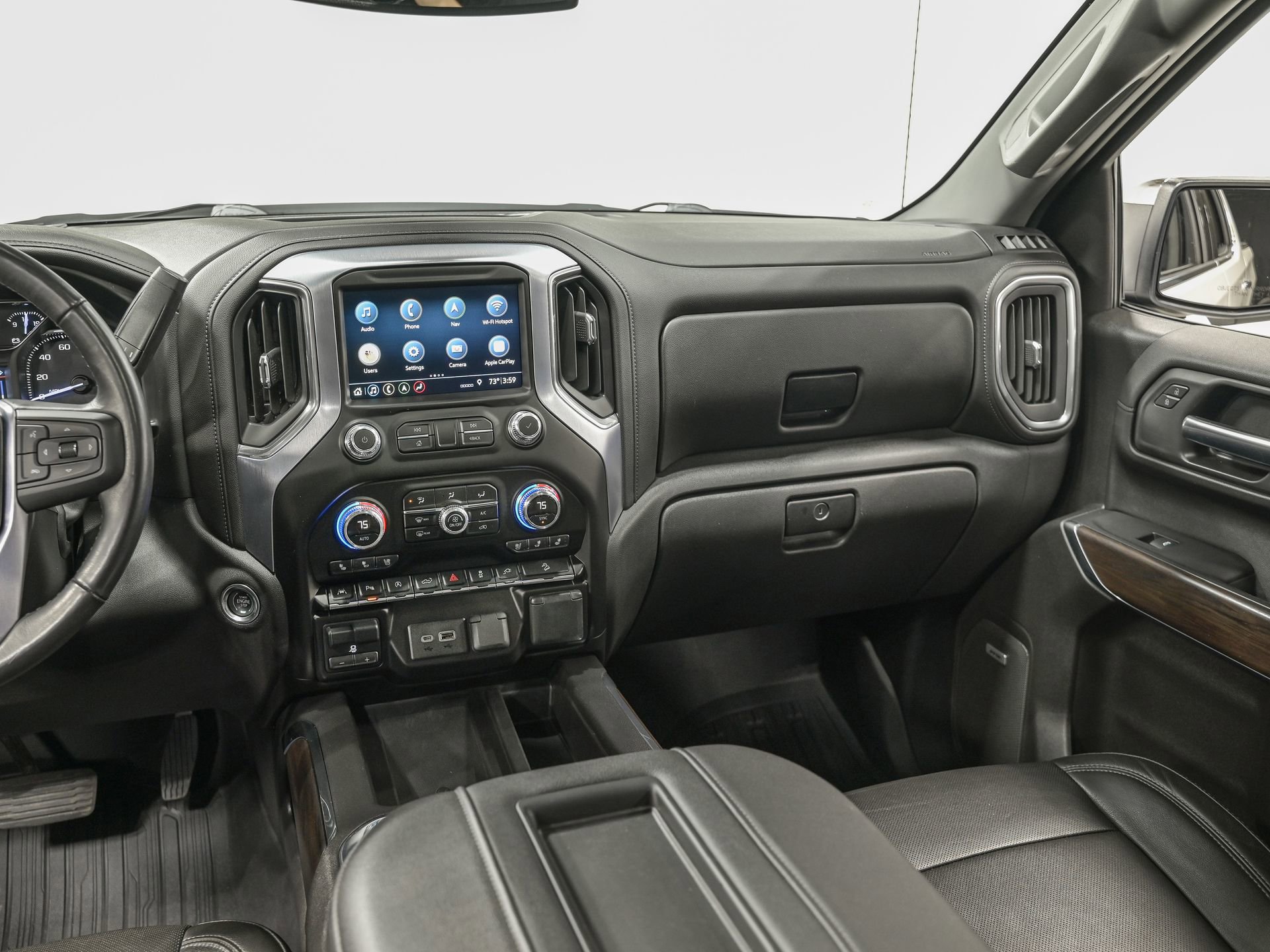 Used 2019 GMC Sierra 1500 SLT w/ SLT Premium Plus Package AWD/4WD image 32