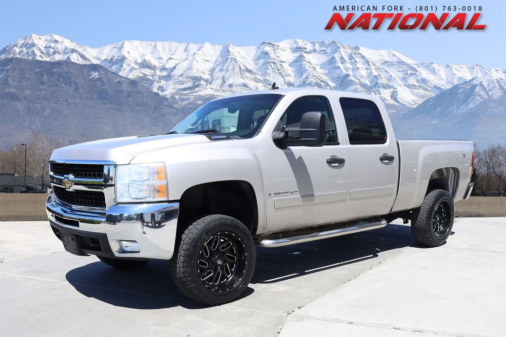Used 2007 Chevrolet Silverado 2500 LT w/ 1LT Convenience Package AWD/4WD image 1