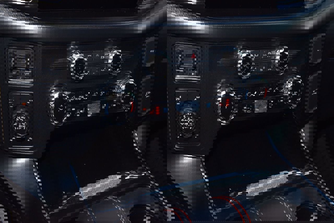 Used 2025 Ford F150 Raptor image 29