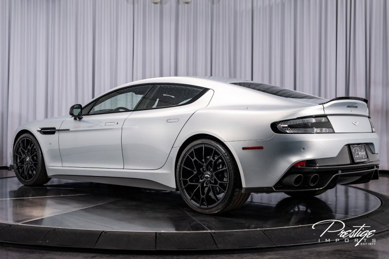 Used 2019 Aston Martin Rapide AMR image 22
