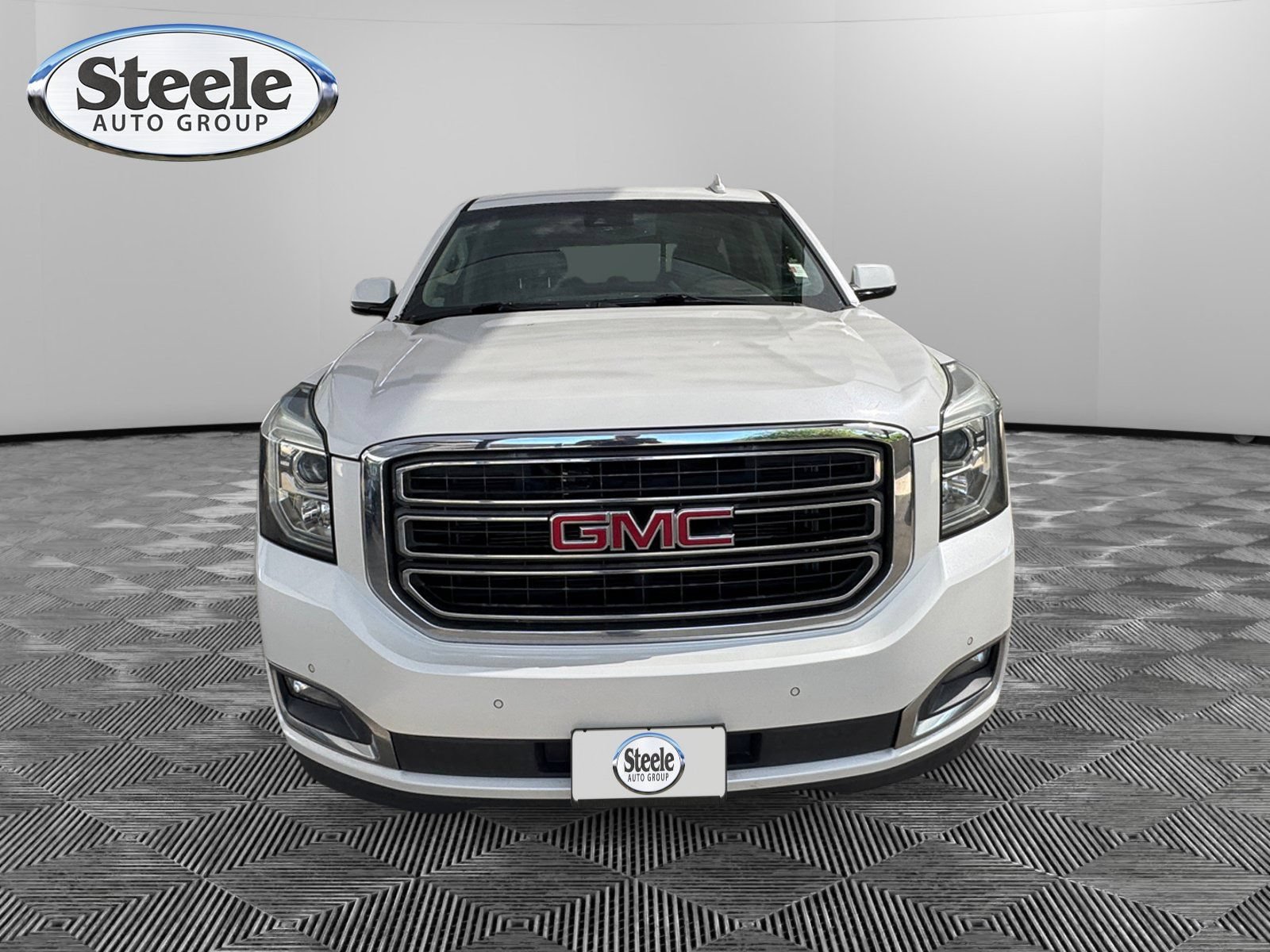 Used 2018 GMC Yukon XL SLT w/ Open Road Package RWD image 8