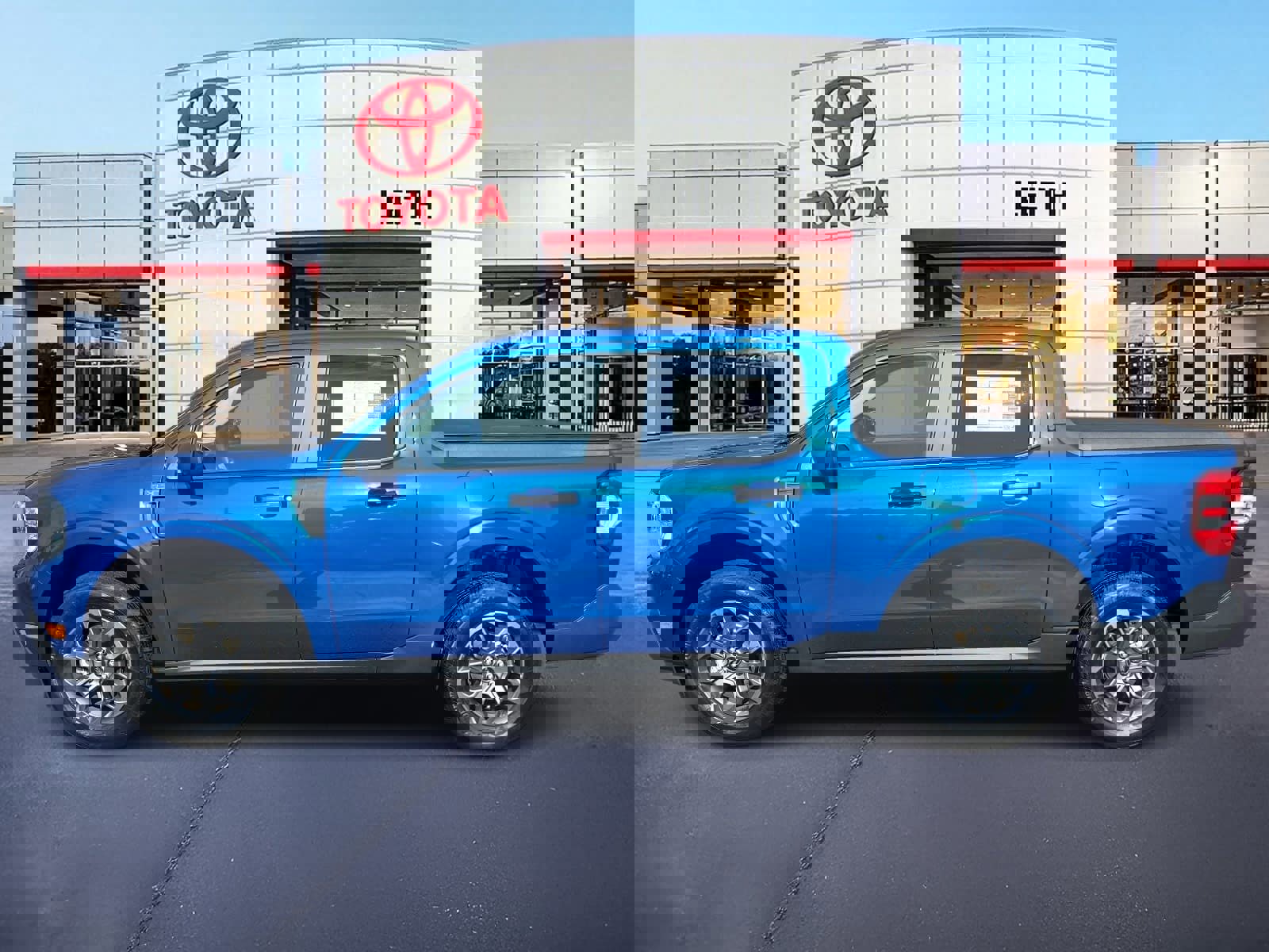 Used 2024 Ford Maverick XLT image 8