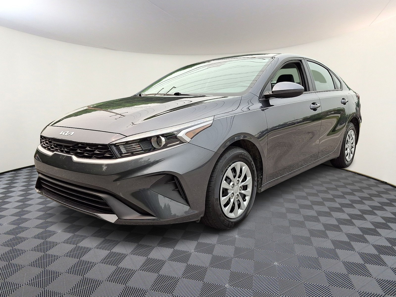 Certified 2024 Kia Forte LX FWD image 3