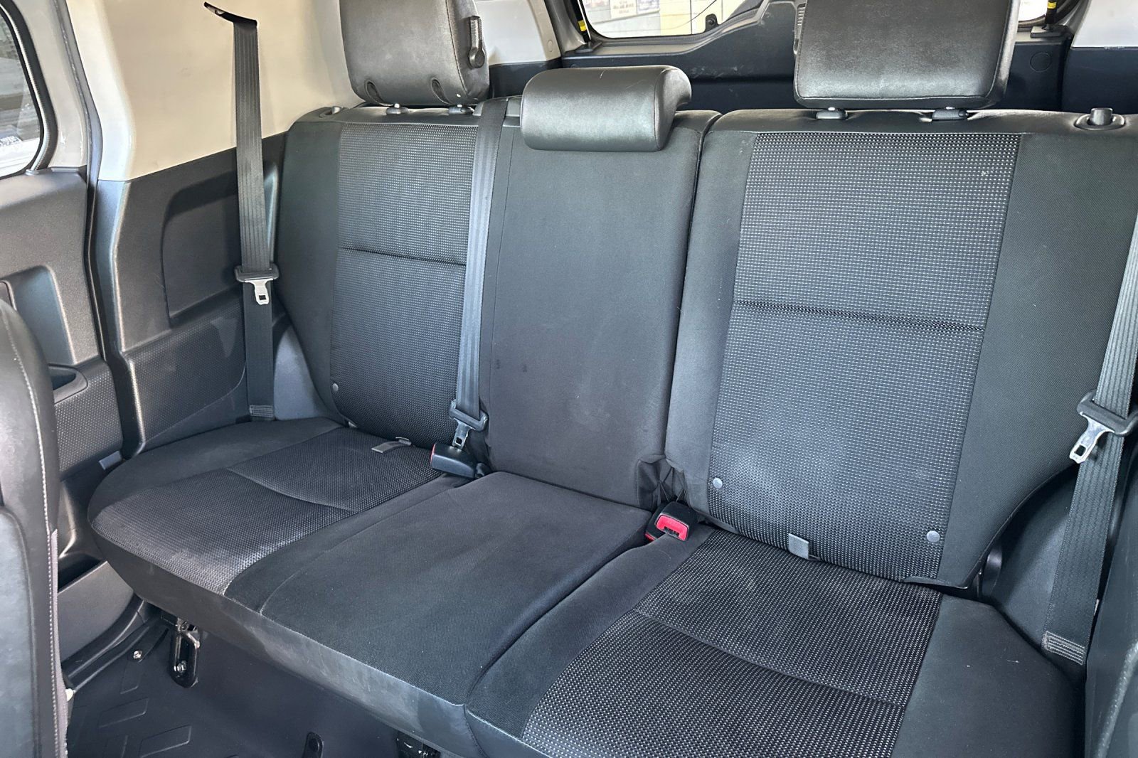 Used 2014 Toyota FJ Cruiser 4WD w/ Convenience Package image 11