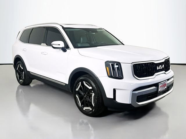 Used 2023 Kia Telluride EX w/ EX Captain's Chair Package FWD image 19