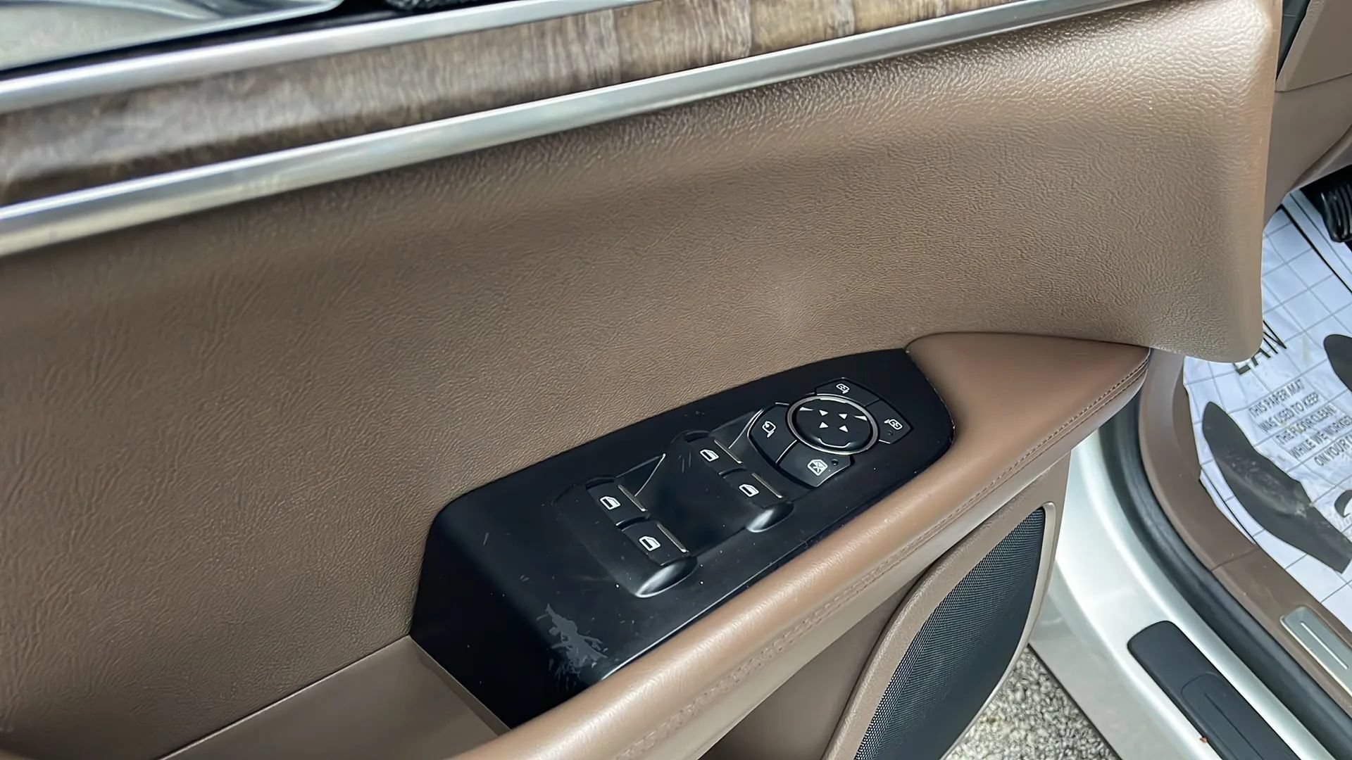 Used 2018 Lincoln MKX Reserve AWD/4WD image 12