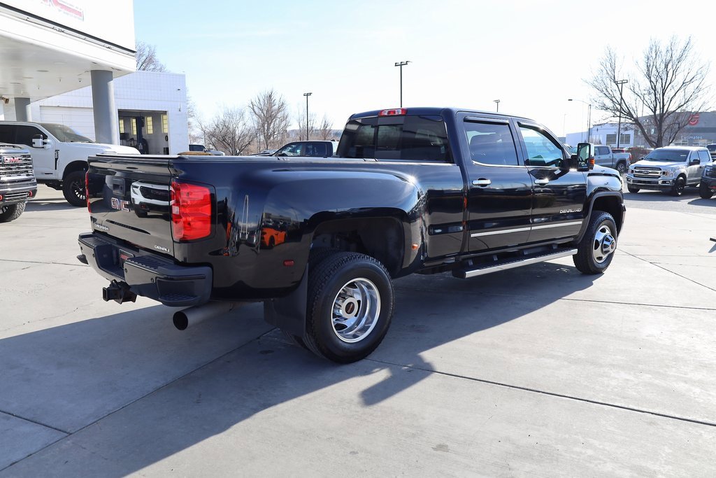 Used 2015 GMC Sierra 3500 Denali w/ Duramax Plus Package image 6