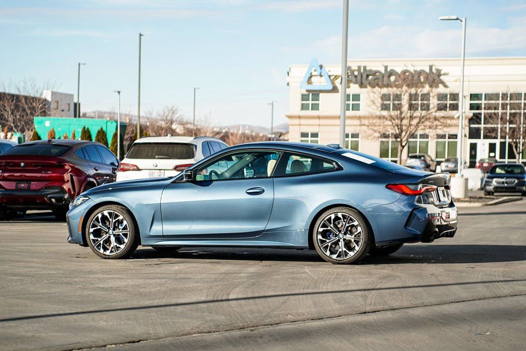 Used 2025 BMW 430i xDrive Coupe w/ M Sport Package image 7