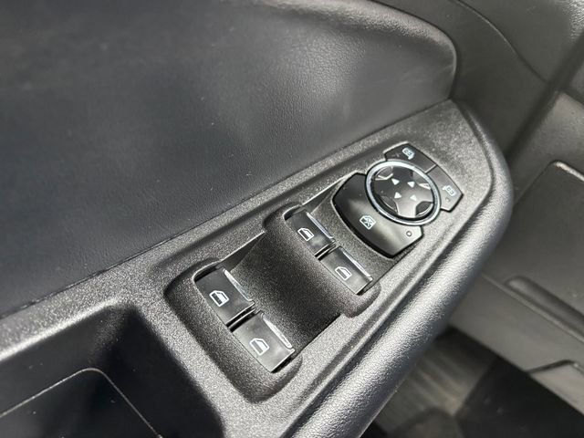 Used 2024 Ford Edge ST-Line w/ Class II Trailer Tow Package image 16