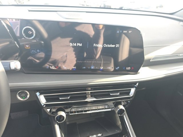 New 2026 Chevrolet Traverse LT image 17