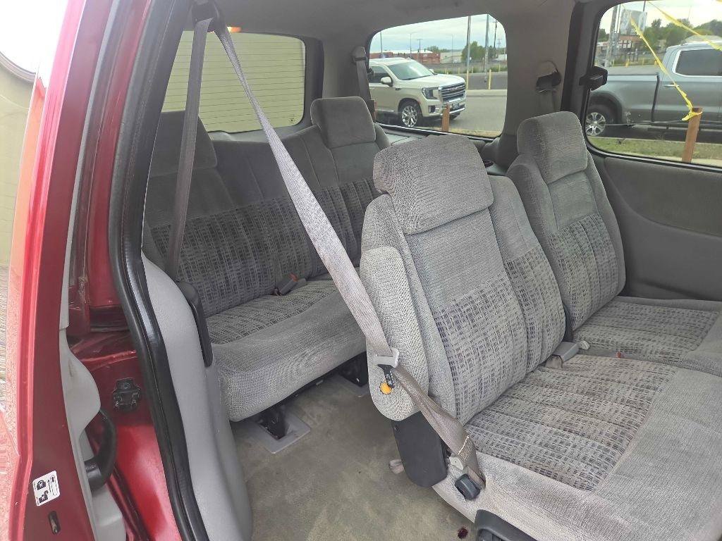 Used 2001 Chevrolet Venture LS FWD image 16