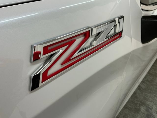 Used 2023 Chevrolet Silverado 1500 LTZ w/ LTZ Premium Package AWD/4WD image 9