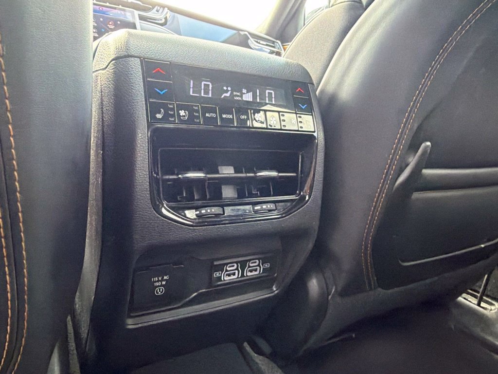 Used 2023 Jeep Grand Cherokee L Summit AWD/4WD image 19