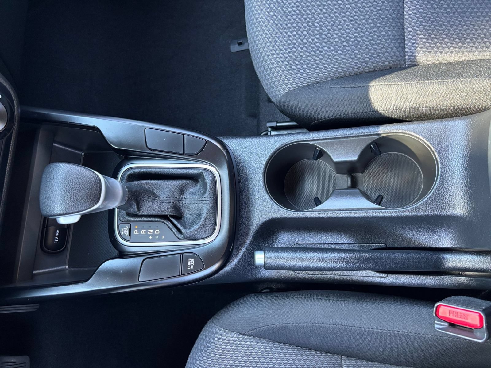 Used 2025 Kia Soul LX w/ LX Technology Package FWD image 39