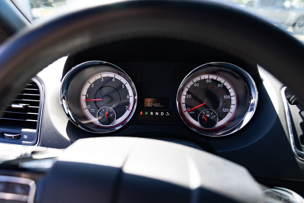 Used 2019 Dodge Grand Caravan SXT FWD image 12