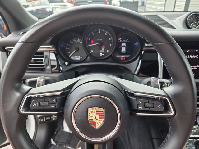 Used 2024 Porsche Macan AWD/4WD image 25