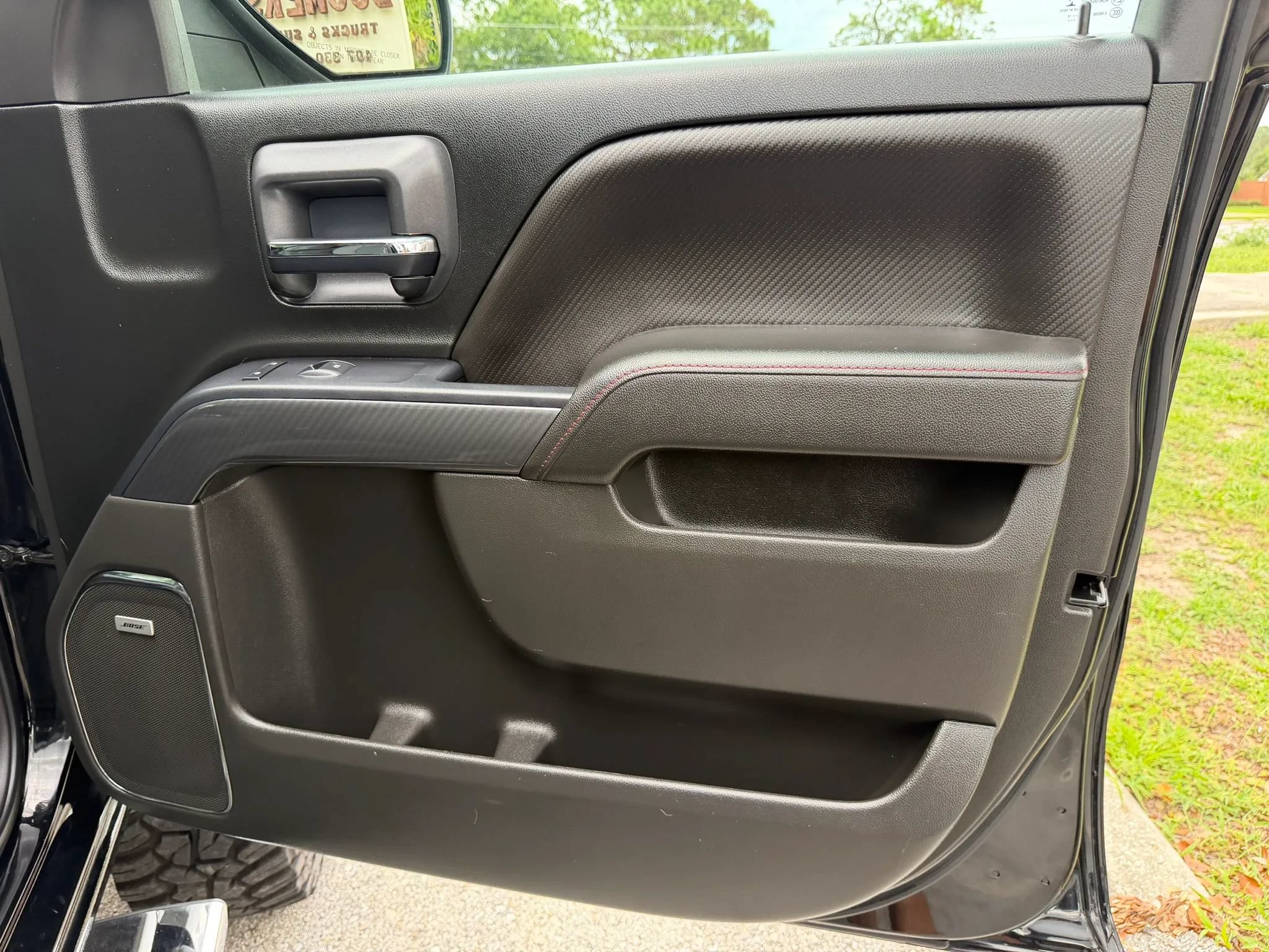 Used 2016 GMC Sierra 1500 SLT w/ All-Terrain Package AWD/4WD image 25