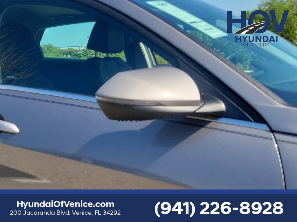 Certified 2023 Hyundai Elantra Limited image 16