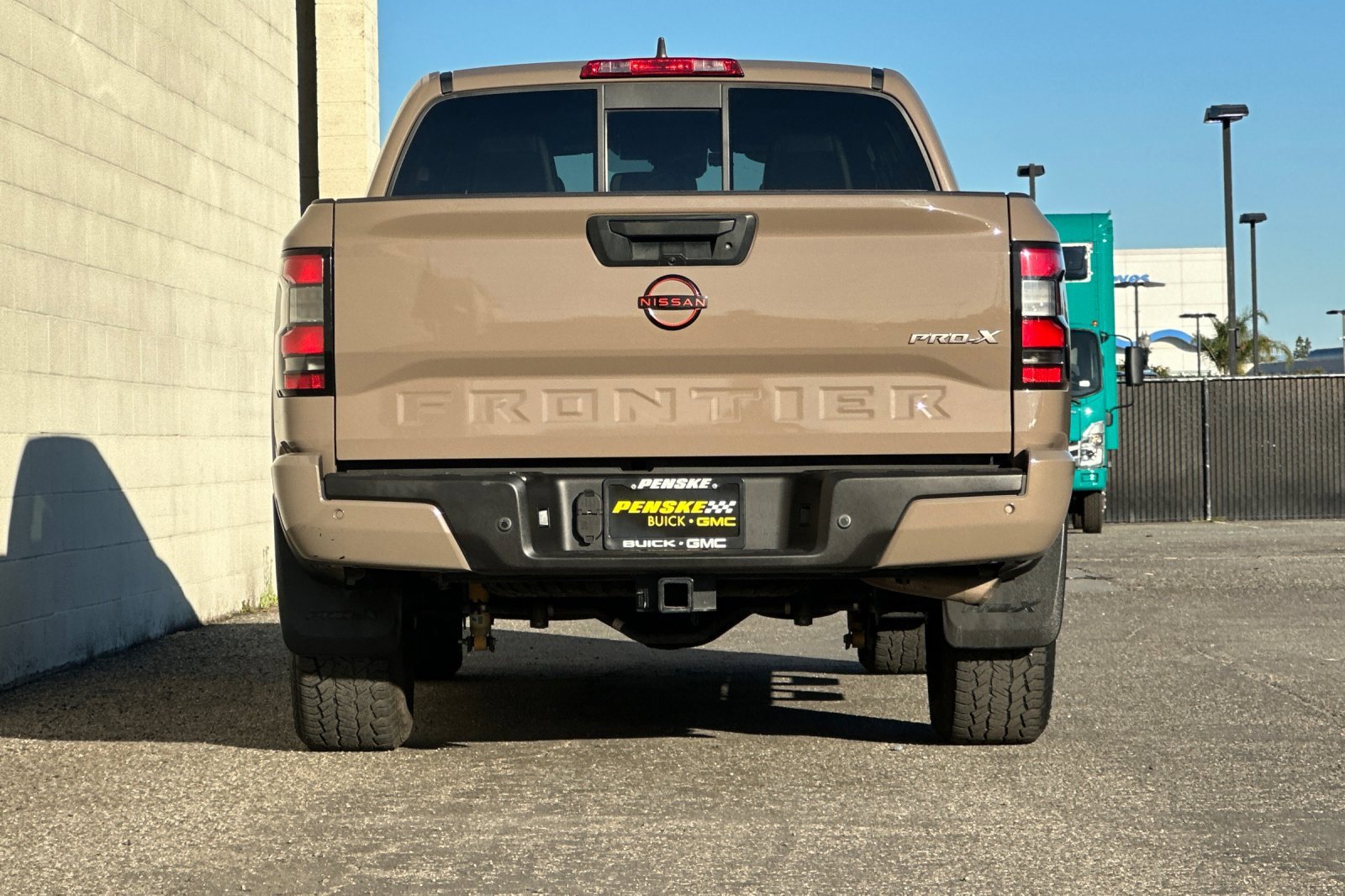 Used 2022 Nissan Frontier Pro-X w/ Pro-X Premium Package image 5