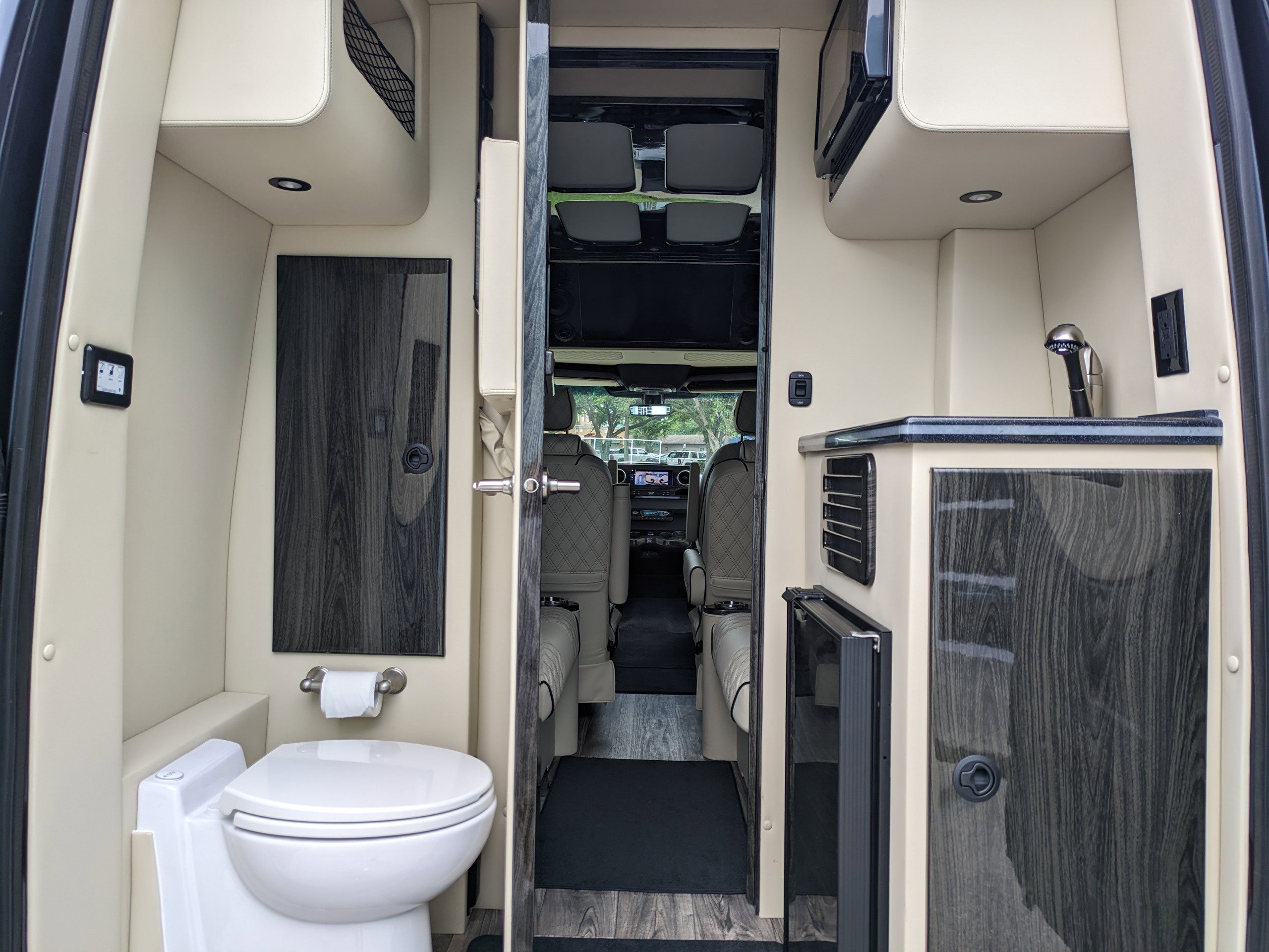 Used 2025 Mercedes-Benz Sprinter 144 Cargo image 30