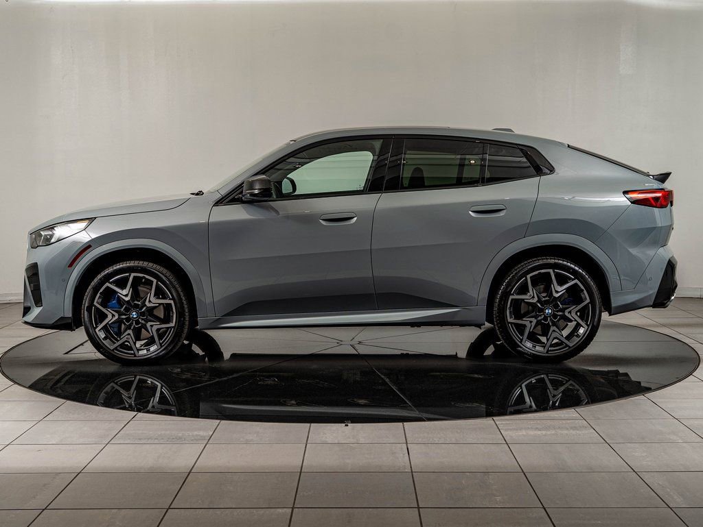 Used 2025 BMW X2 M35i AWD/4WD image 5