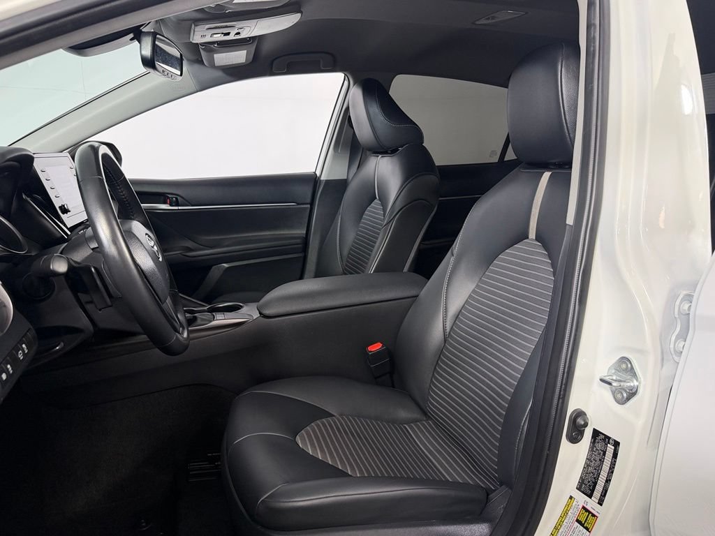 Used 2024 Toyota Camry SE w/ Convenience Package FWD image 22