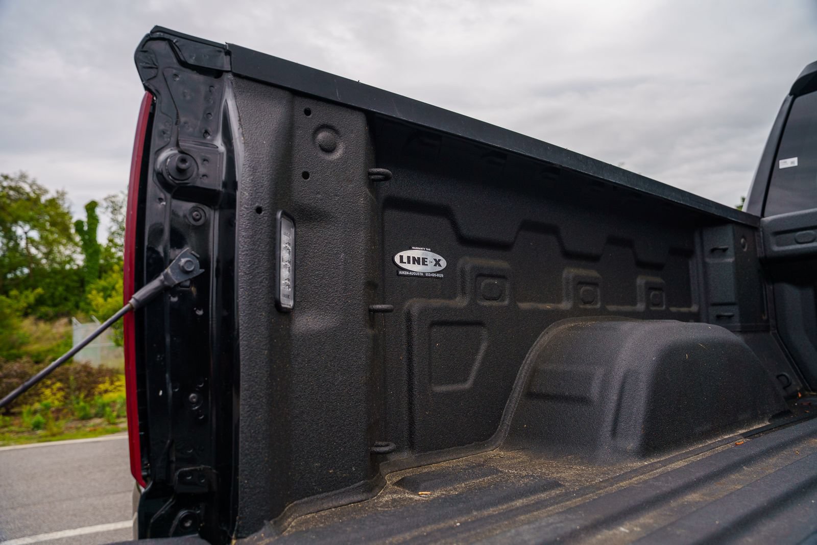 Used 2023 Chevrolet Silverado 1500 LT AWD/4WD image 18