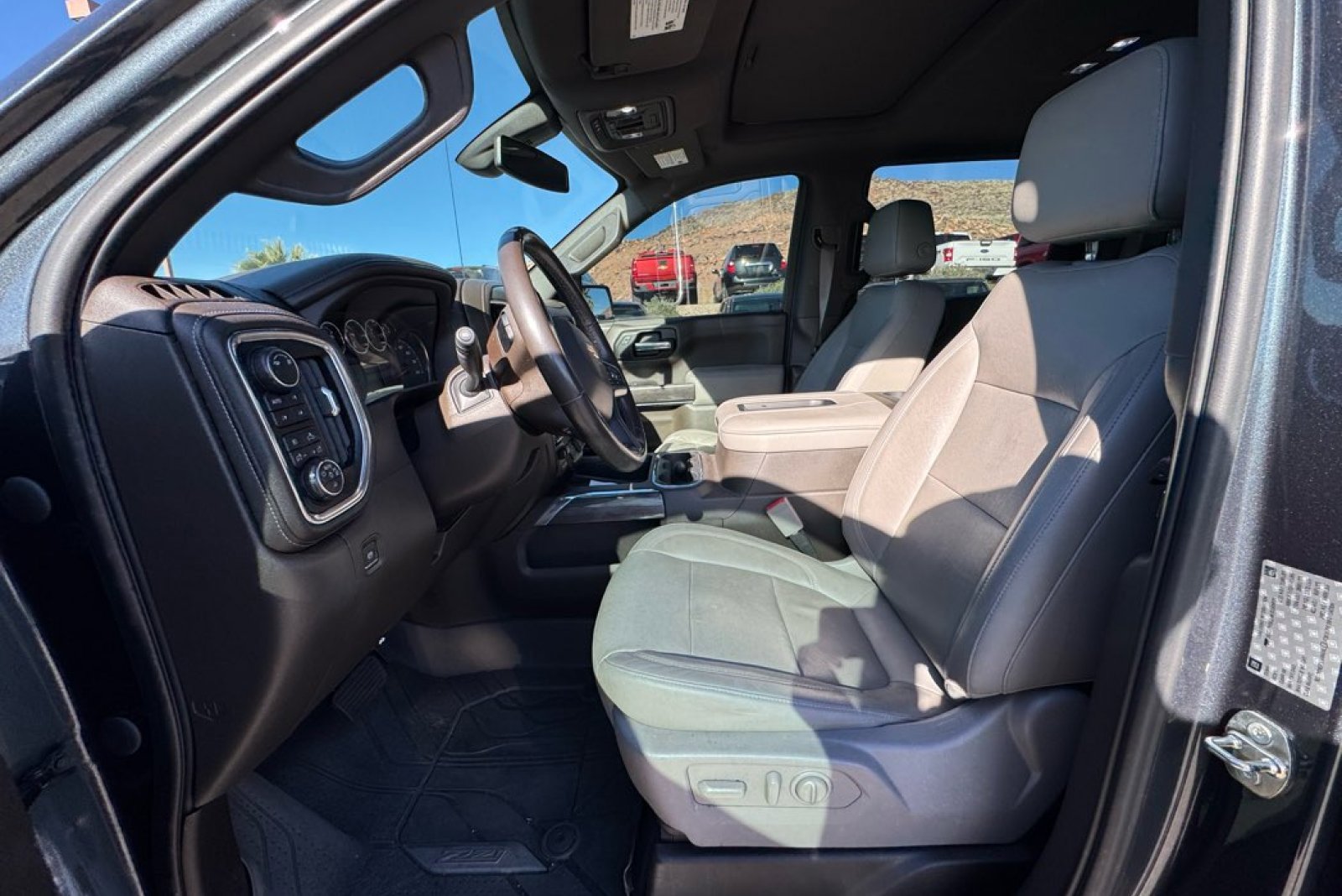 Used 2019 Chevrolet Silverado 1500 LTZ w/ LTZ Premium Package image 9