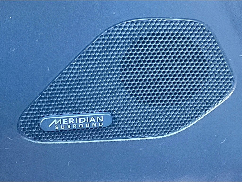 Used 2019 Jaguar F-PACE S image 19