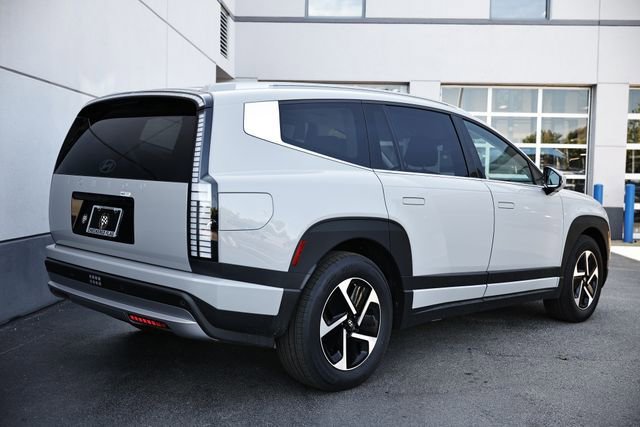 New 2026 Hyundai Ioniq 9 S image 2