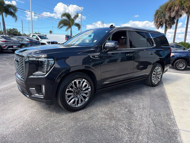 Used 2024 GMC Yukon Denali Ultimate AWD/4WD image 4
