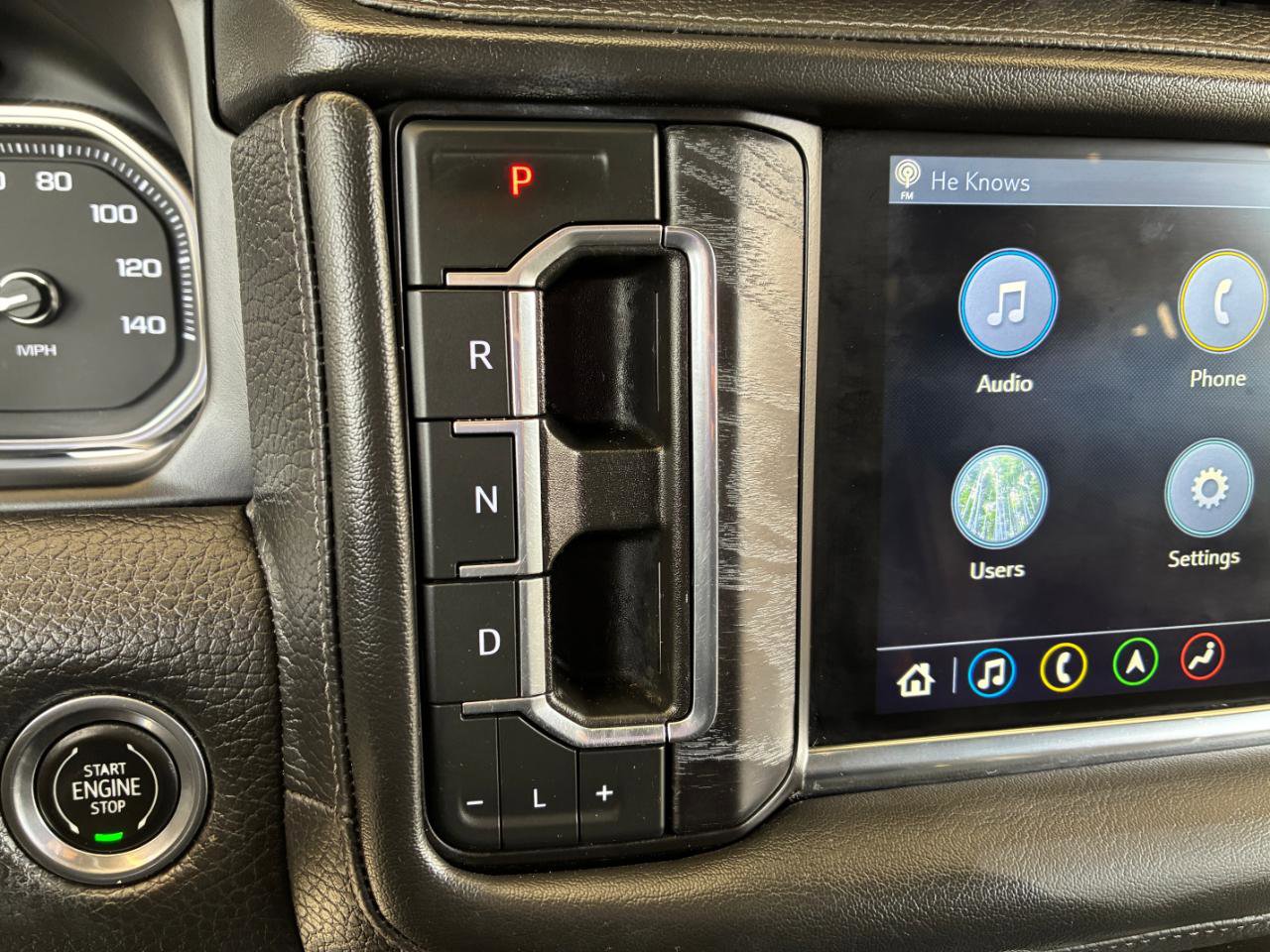 Used 2021 GMC Yukon XL Denali image 30