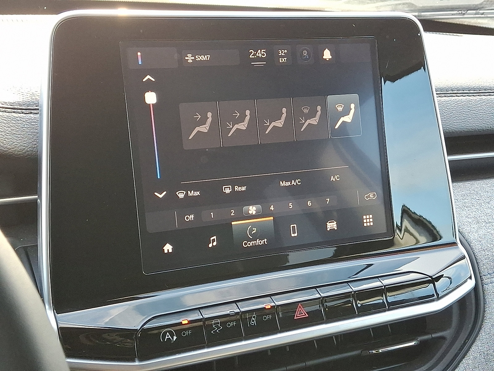 Certified 2022 Jeep Compass Latitude image 19