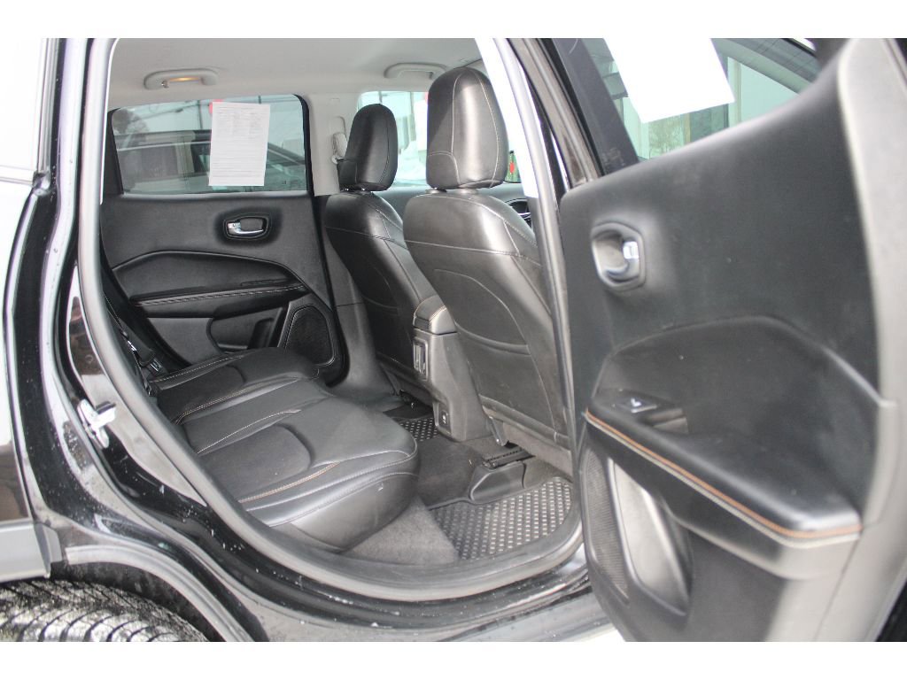 Used 2018 Jeep Compass Latitude w/ Cold Weather Group image 26