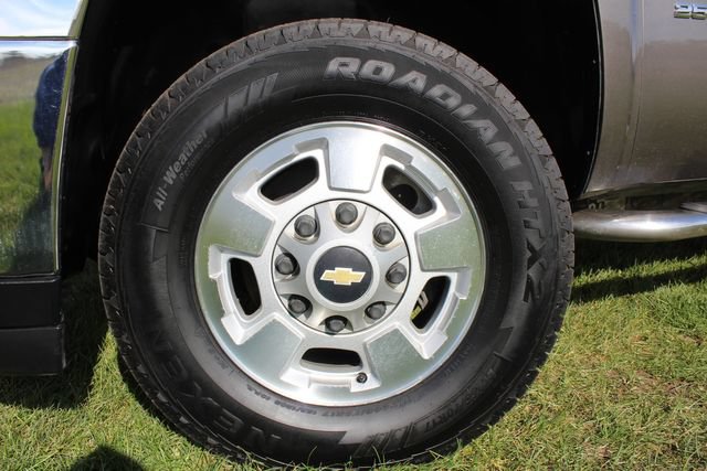 Used 2011 Chevrolet Silverado 2500 LT w/ Interior Plus Package image 10