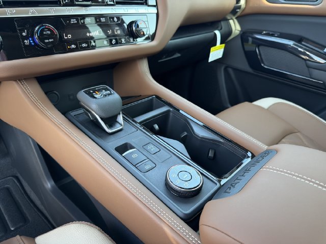 New 2026 Nissan Pathfinder Platinum AWD/4WD image 35