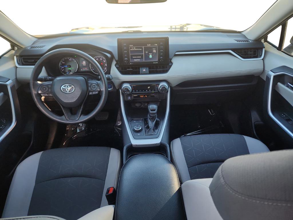 Used 2021 Toyota RAV4 XLE w/ Convenience Package image 28