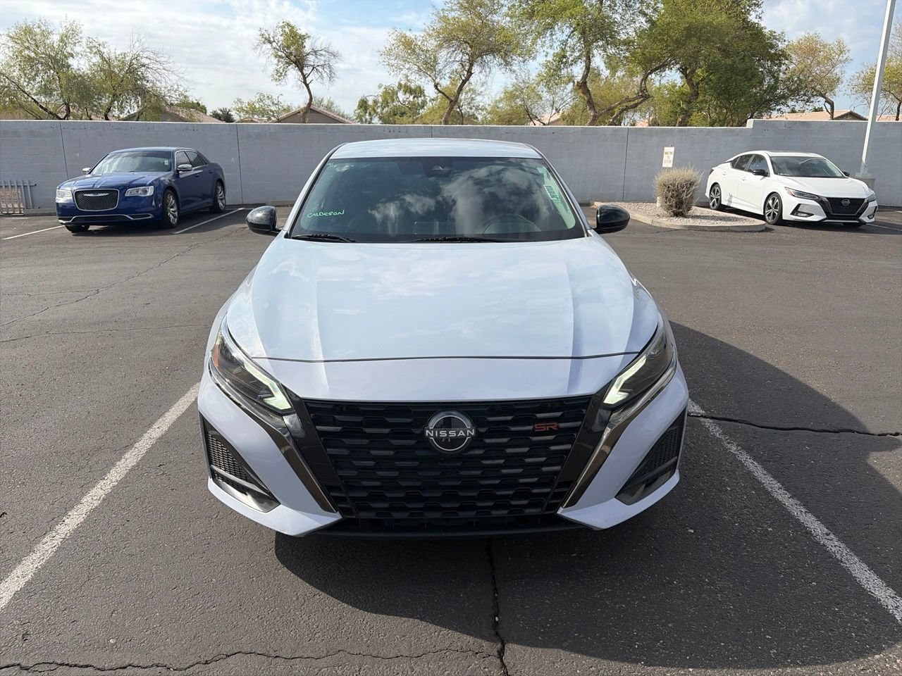 Used 2023 Nissan Altima 2.5 SR FWD image 2