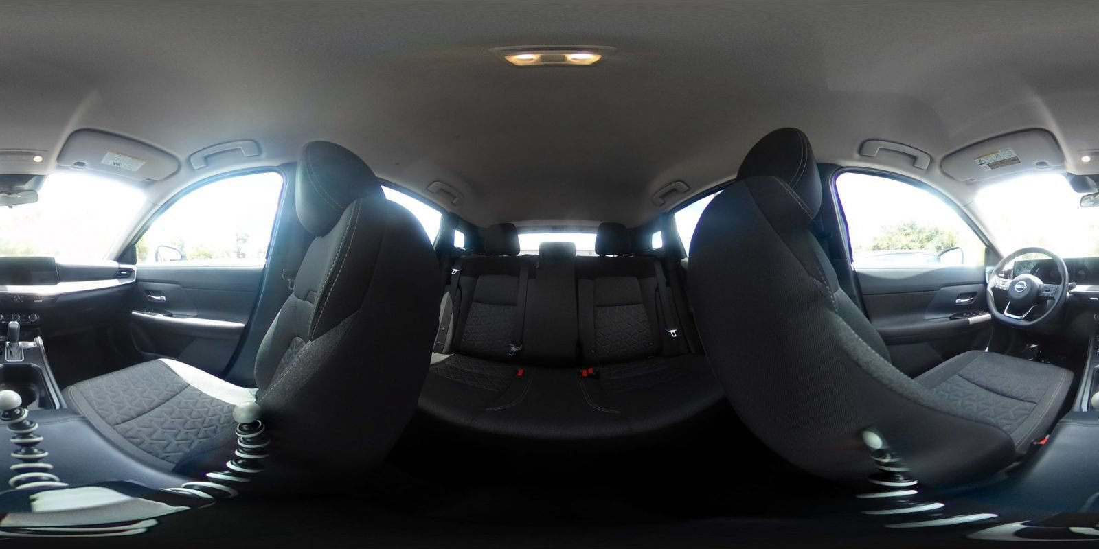 Used 2025 Nissan Kicks SV AWD/4WD image 40