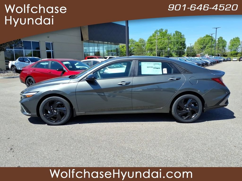 New 2026 Hyundai Elantra Sport FWD image 2