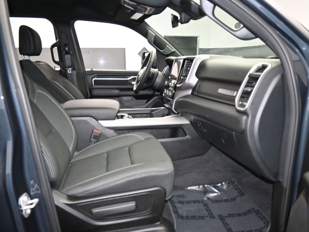 Used 2025 RAM 1500 Big Horn AWD/4WD image 48
