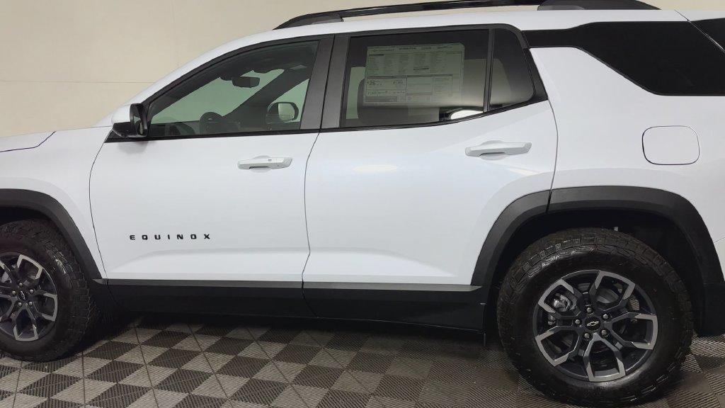 New 2027 Chevrolet Equinox ACTIV w/ Safety and Technology Package AWD/4WD image 7