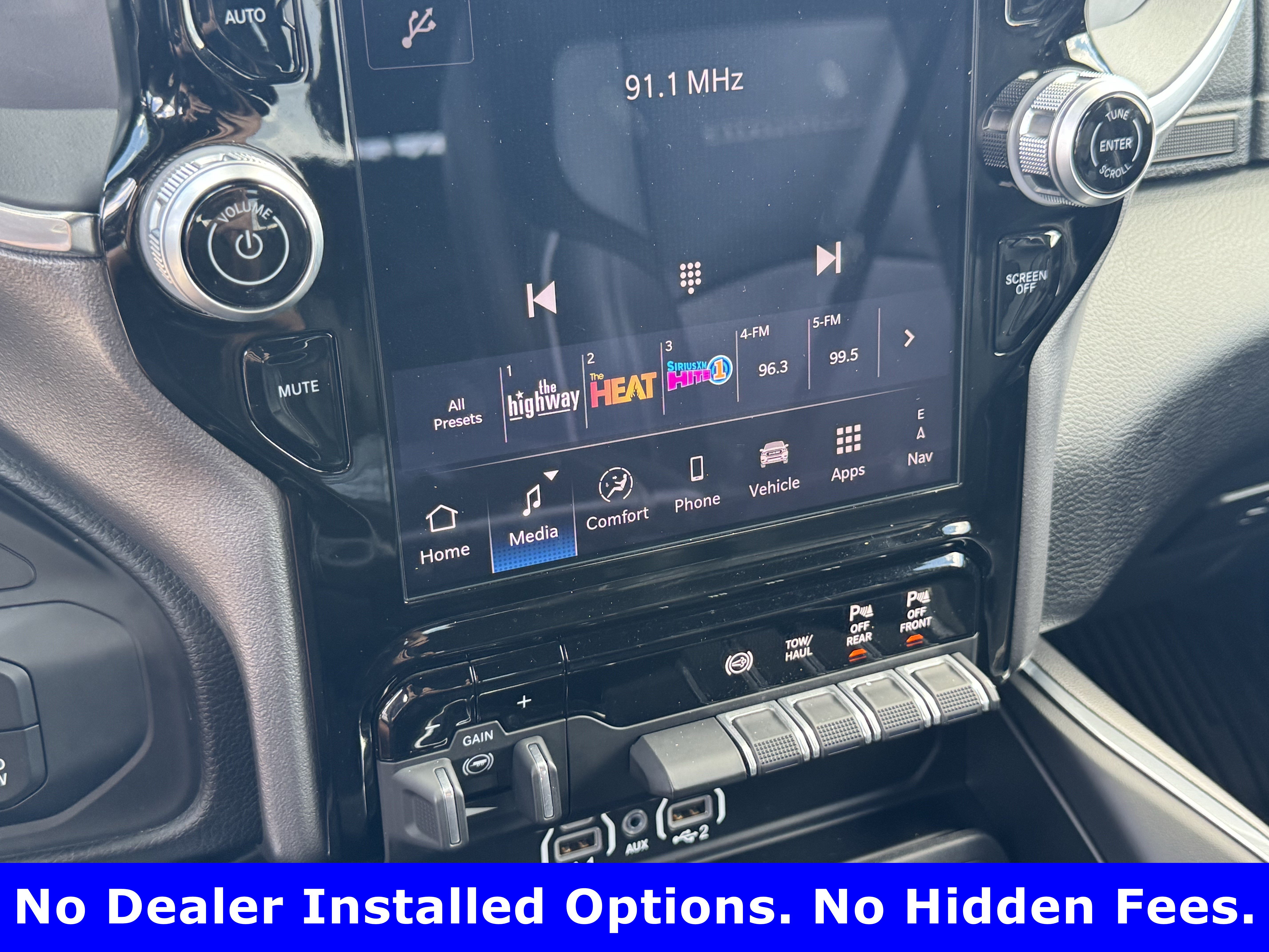 Used 2025 RAM 2500 Laramie AWD/4WD image 19