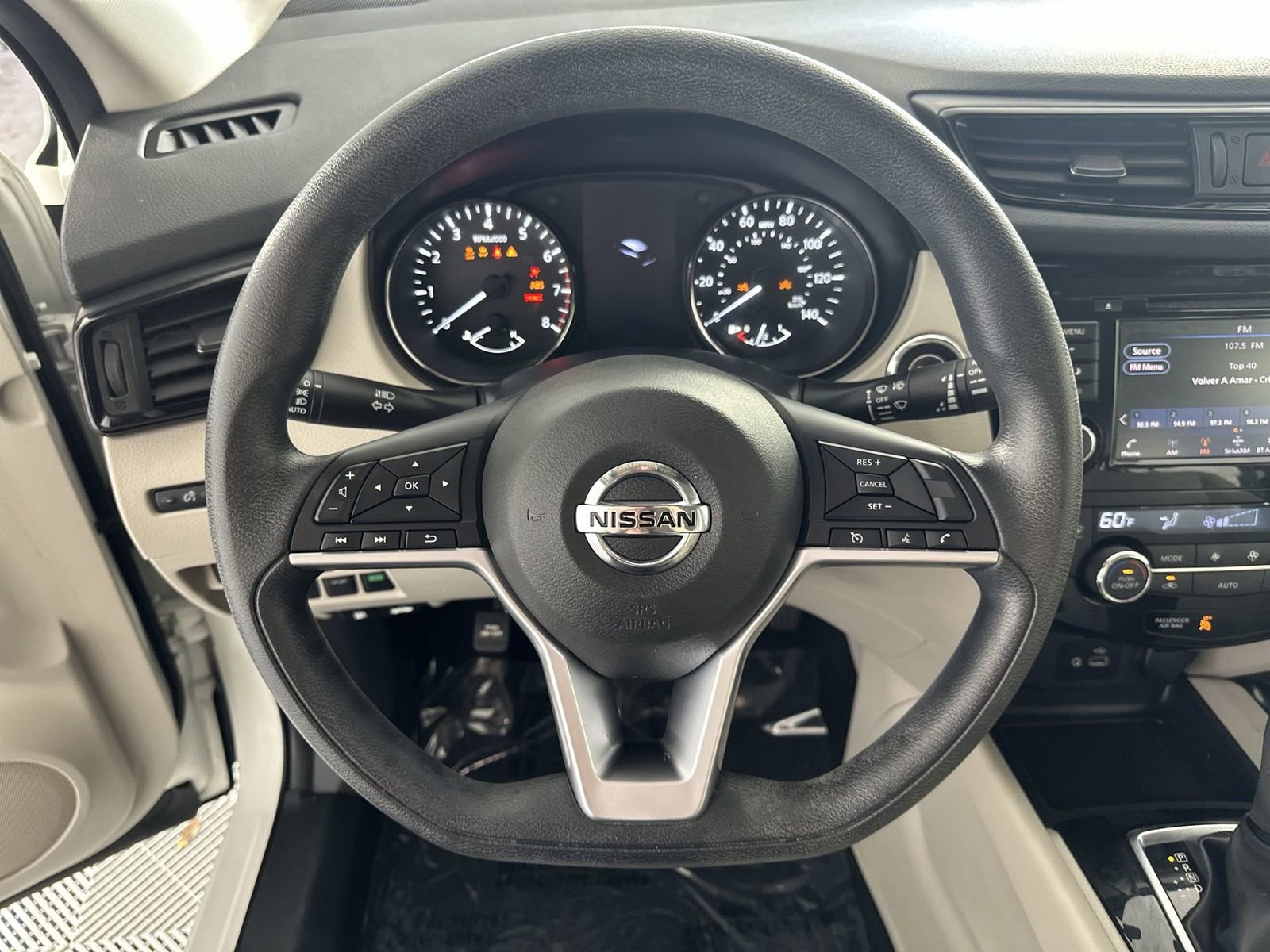 Used 2020 Nissan Rogue Sport SV FWD image 14