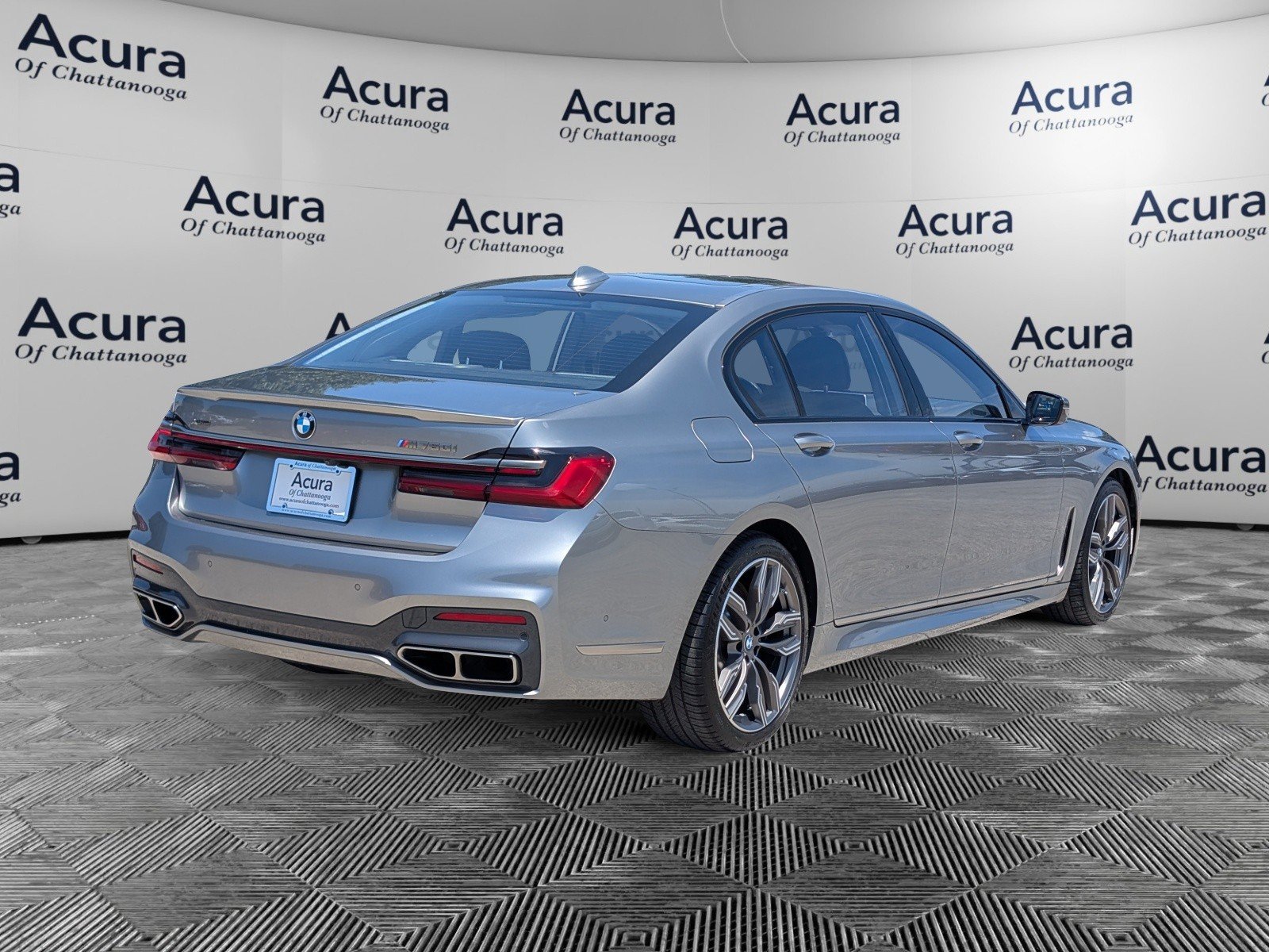 Used 2022 BMW M760i xDrive w/ Luxury Rear Seating Package AWD/4WD image 5