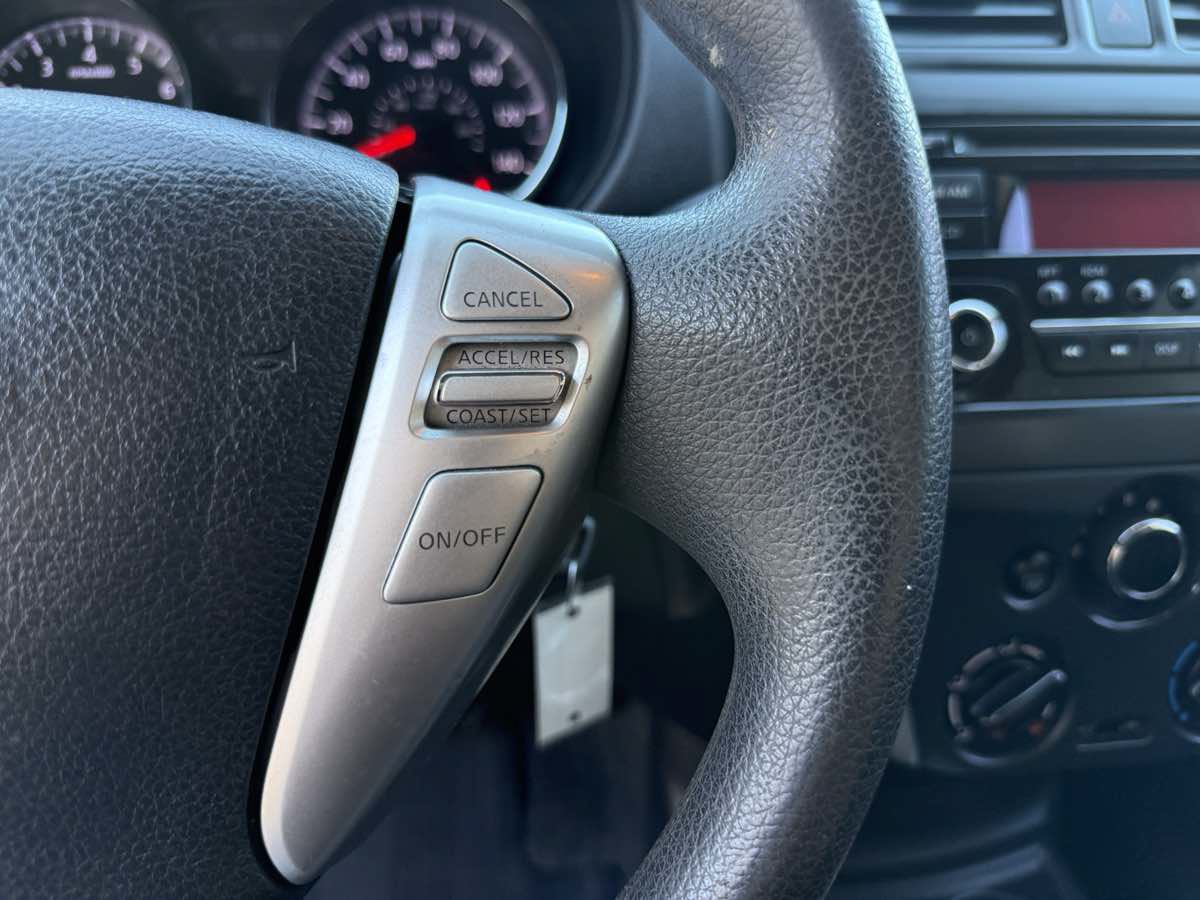 Used 2016 Nissan Versa SV FWD image 29