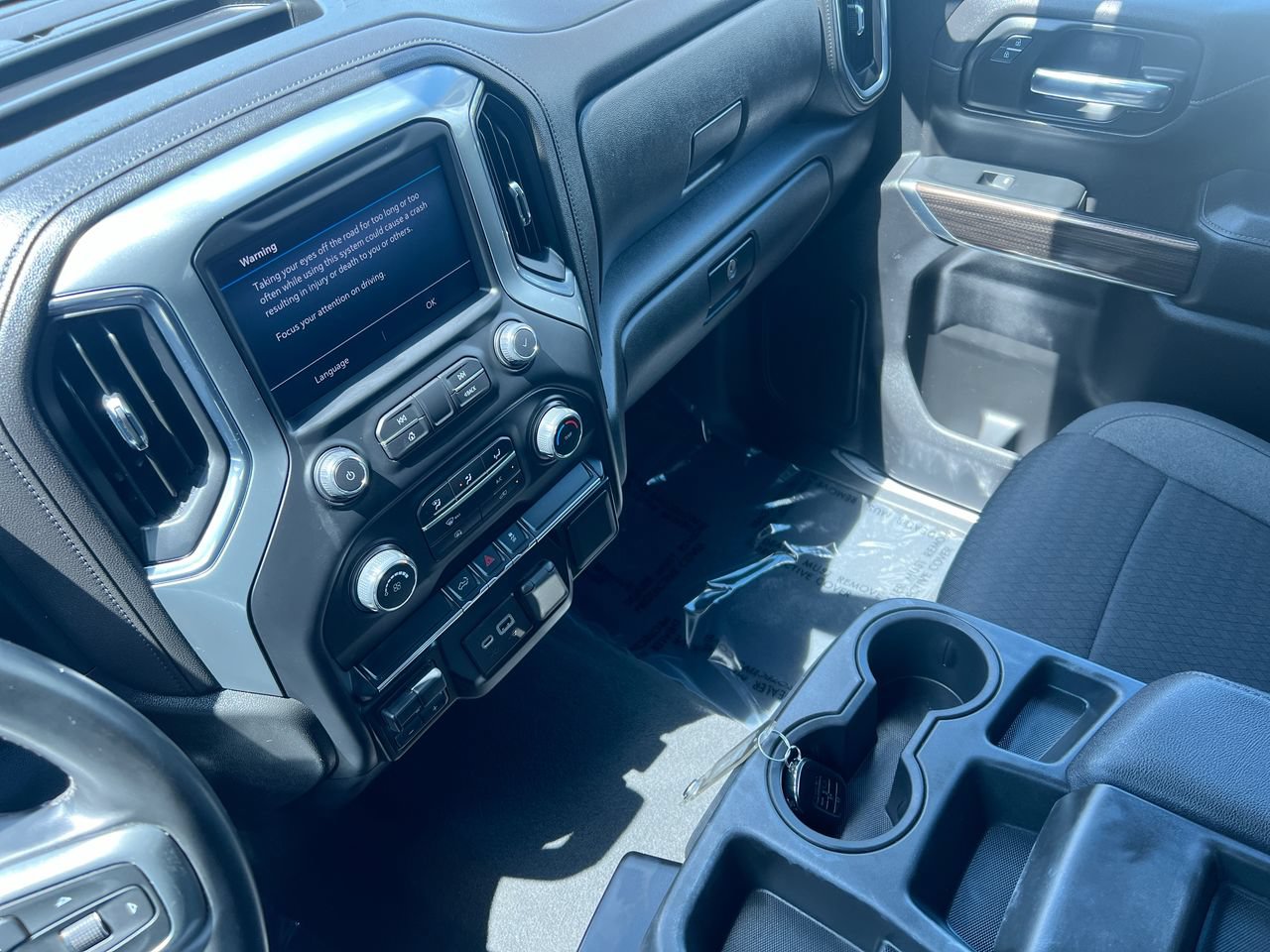 Used 2023 Chevrolet Silverado 2500 LT AWD/4WD image 17