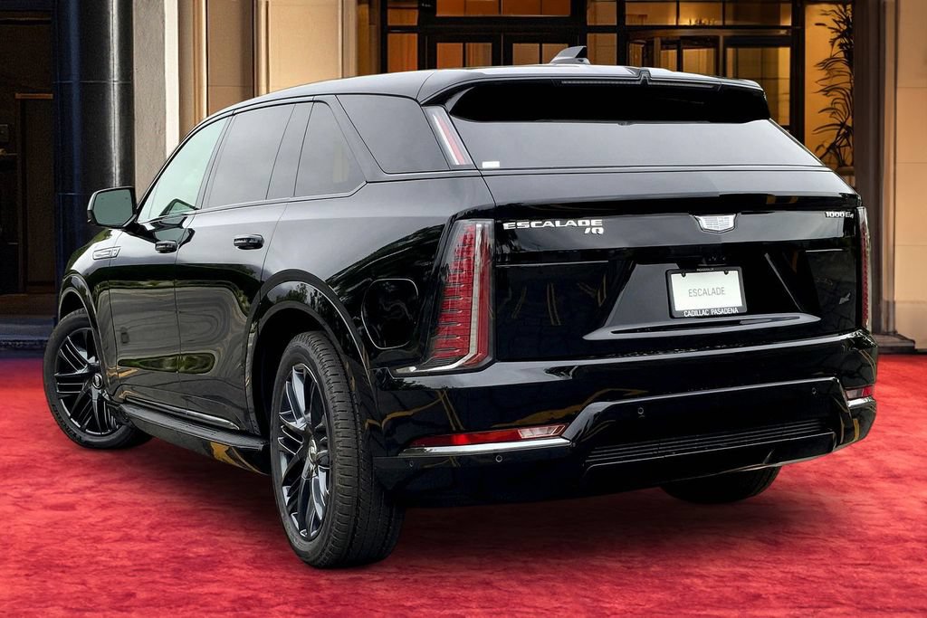New 2026 Cadillac Escalade IQ Sport 2 w/ LPO, ONYX Package AWD/4WD image 4