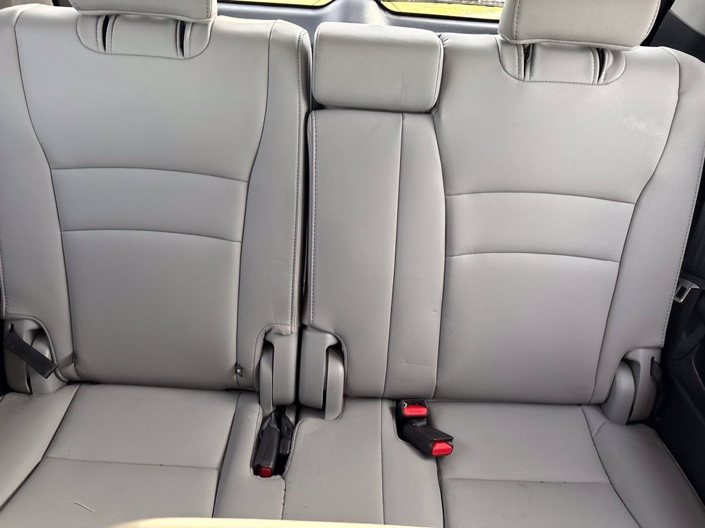 Used 2019 Honda Pilot Touring image 14