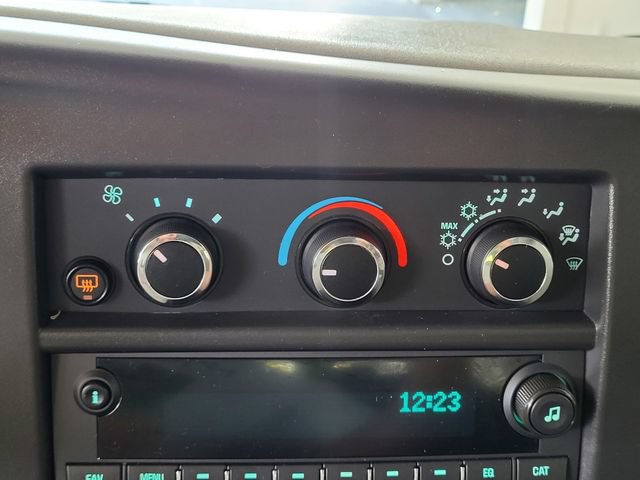 Used 2025 Chevrolet Express 3500 LT w/ LT Preferred Equipment Group RWD image 23